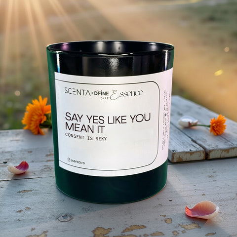 Lumânare parfumată Say yes like you mean it. Mare - 30cl naughty