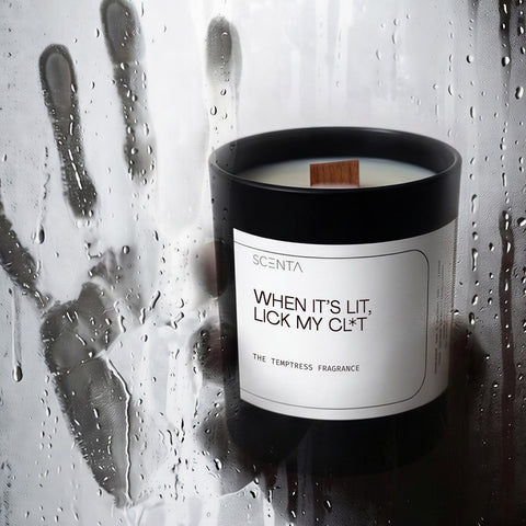 Lumânare parfumată When it's lit, lick my cl*t